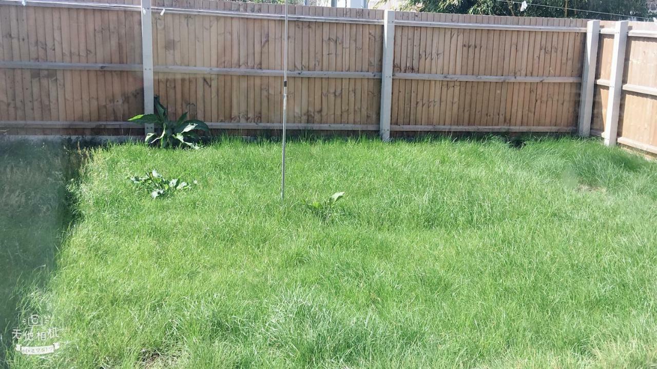 Mulberry Garden Villa Coventry Luaran gambar